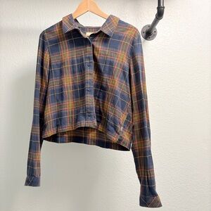 Vans cropped Plaid Button up Top women’s Size Medium Navy blue and orange